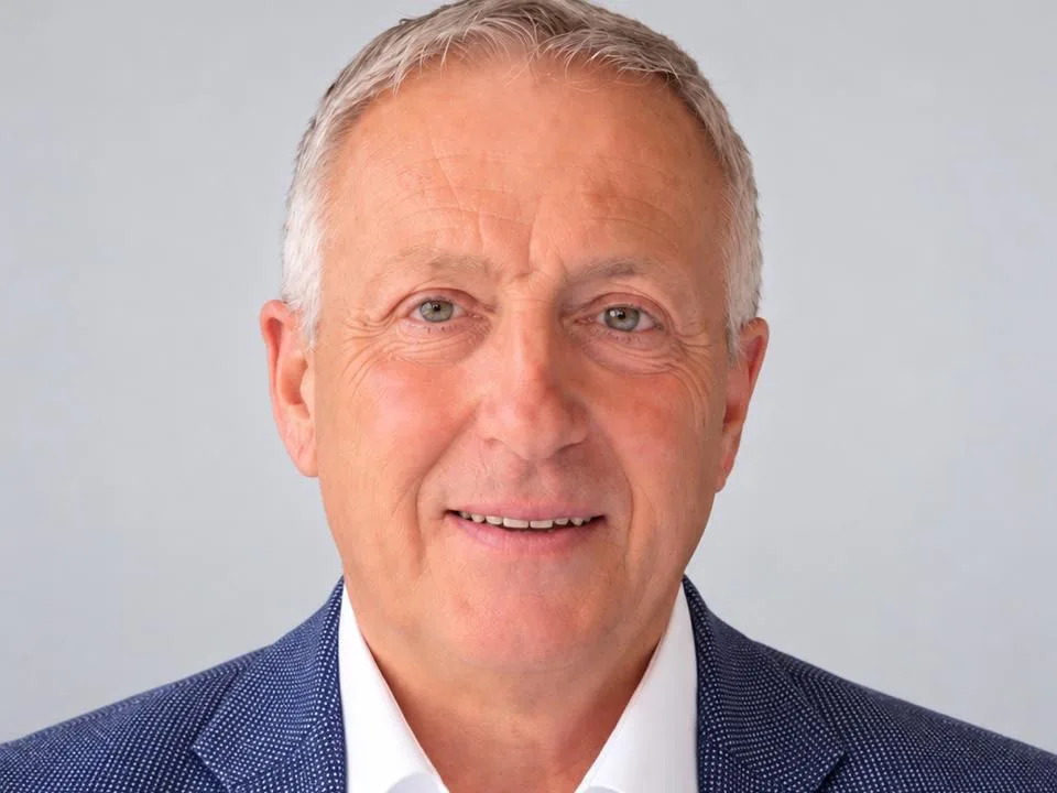 Portrait: Bernard Pedezert